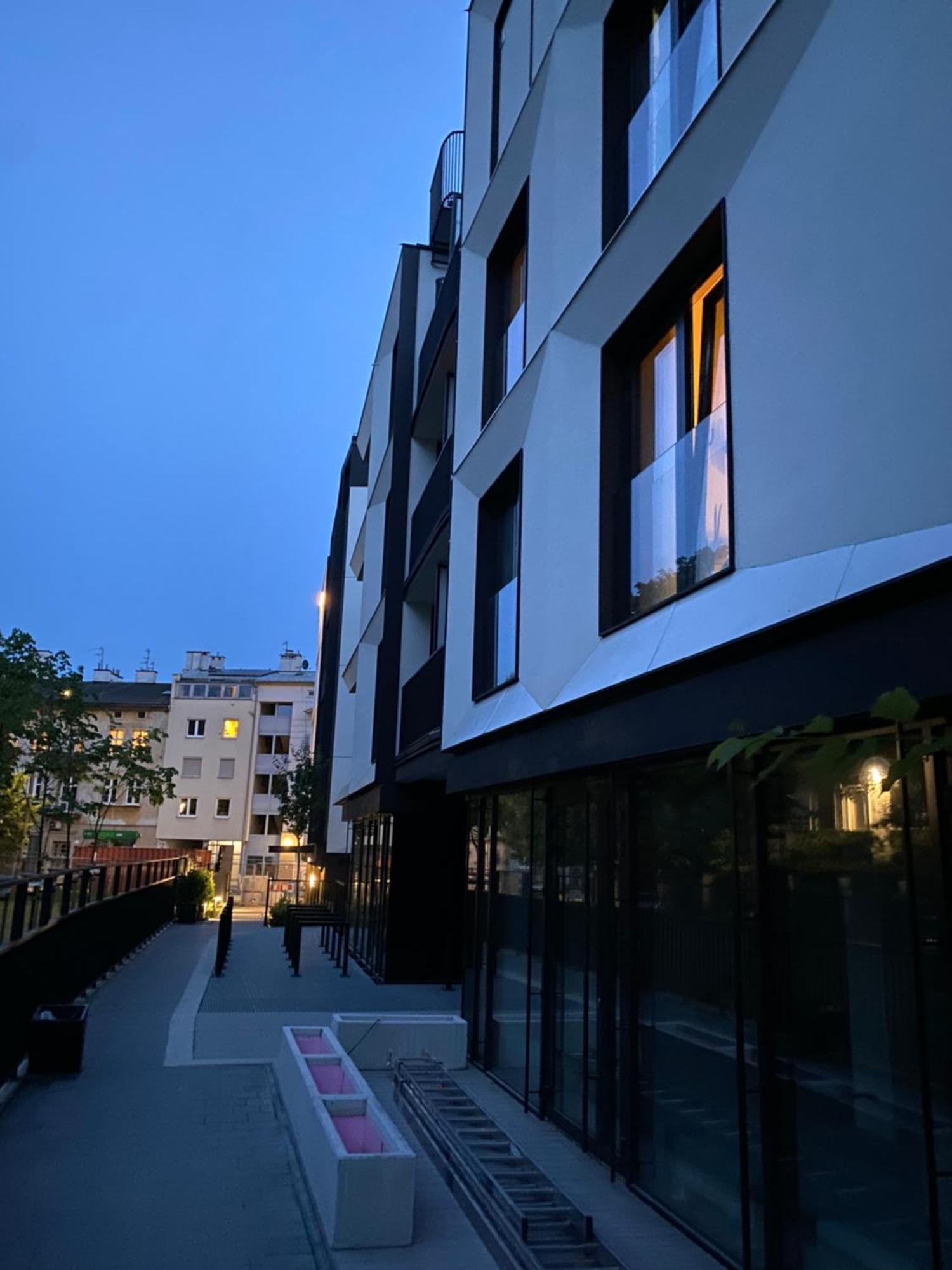 Lux Stays By Torres At K39 Krakow Exterior photo