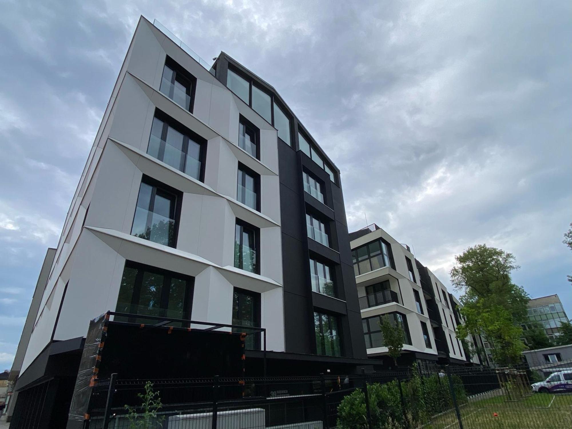 Lux Stays By Torres At K39 Krakow Exterior photo