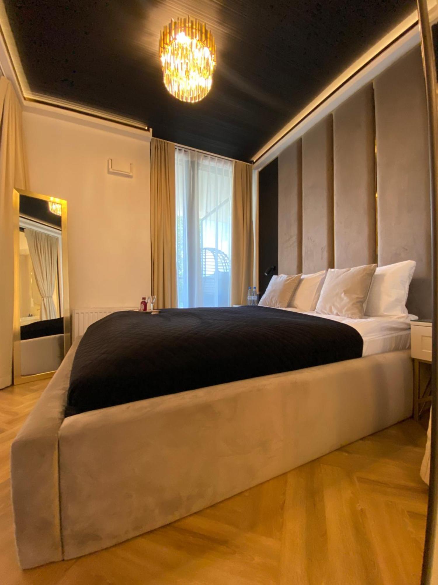 Lux Stays By Torres At K39 Krakow Exterior photo