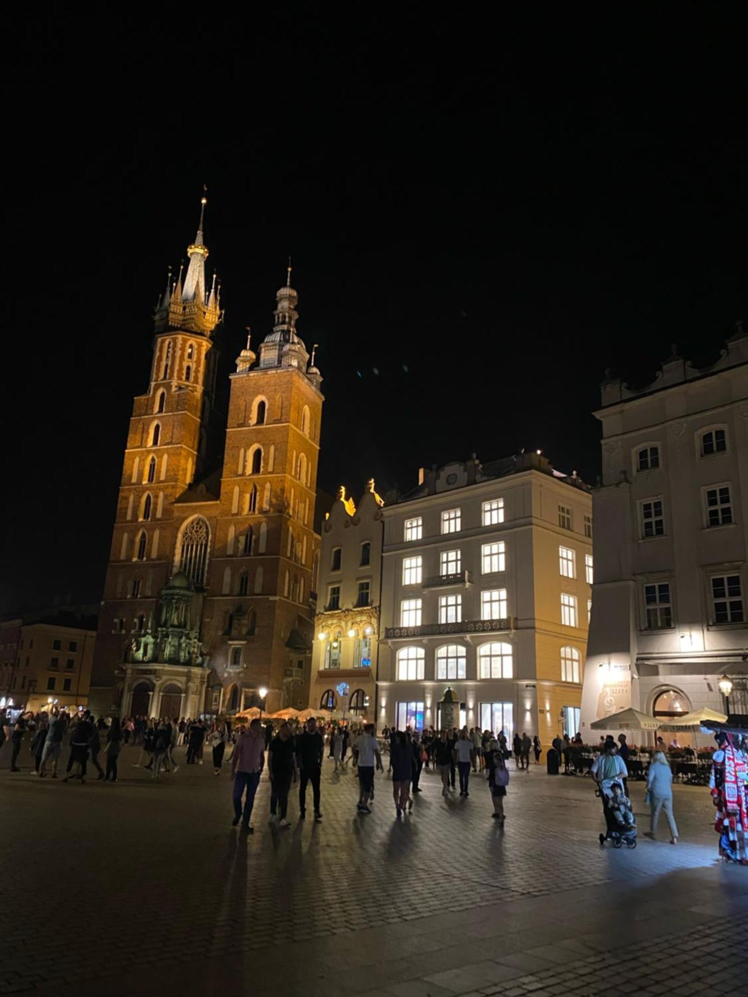 Lux Stays By Torres At K39 Krakow Exterior photo