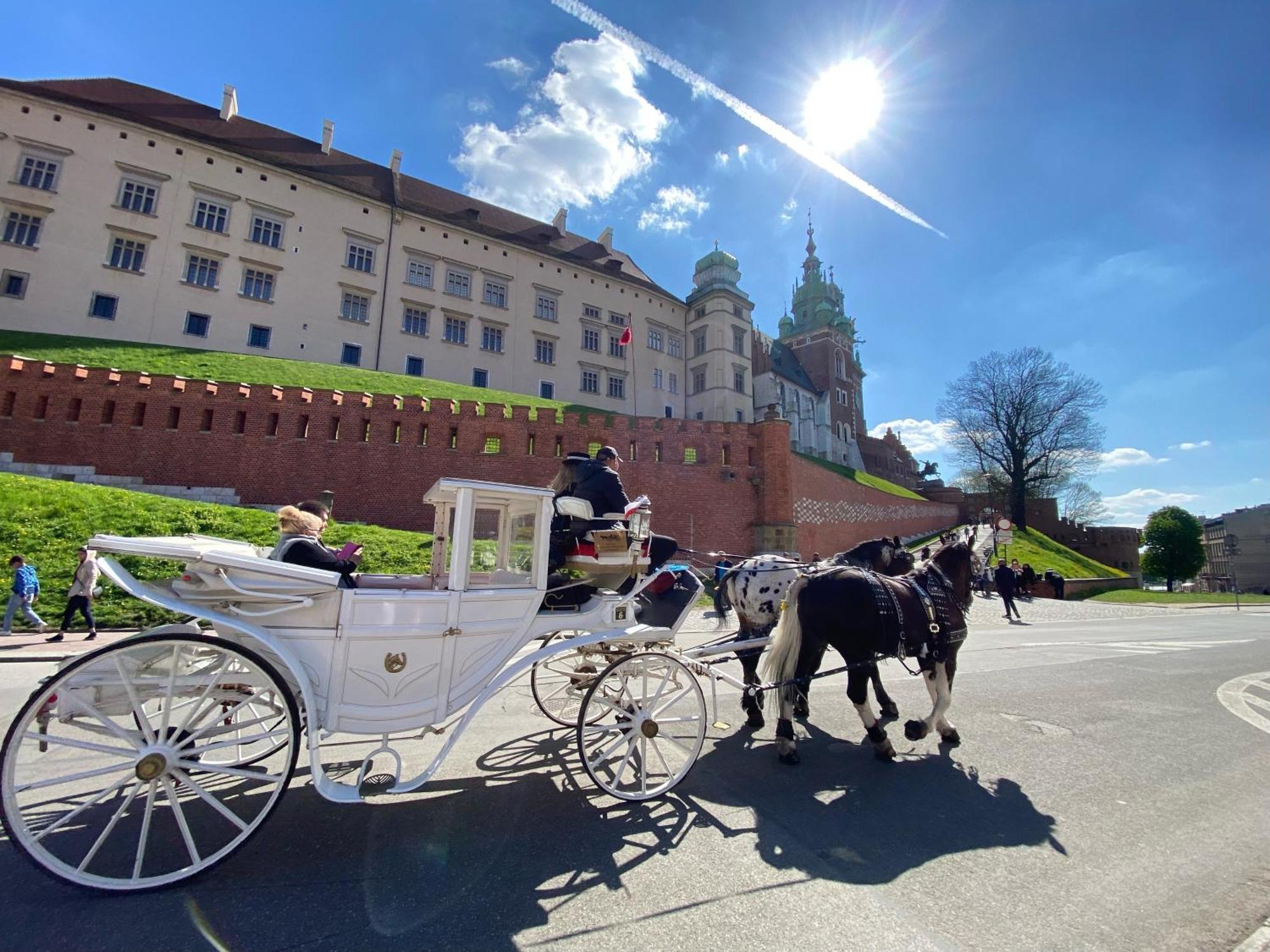 Lux Stays By Torres At K39 Krakow Exterior photo