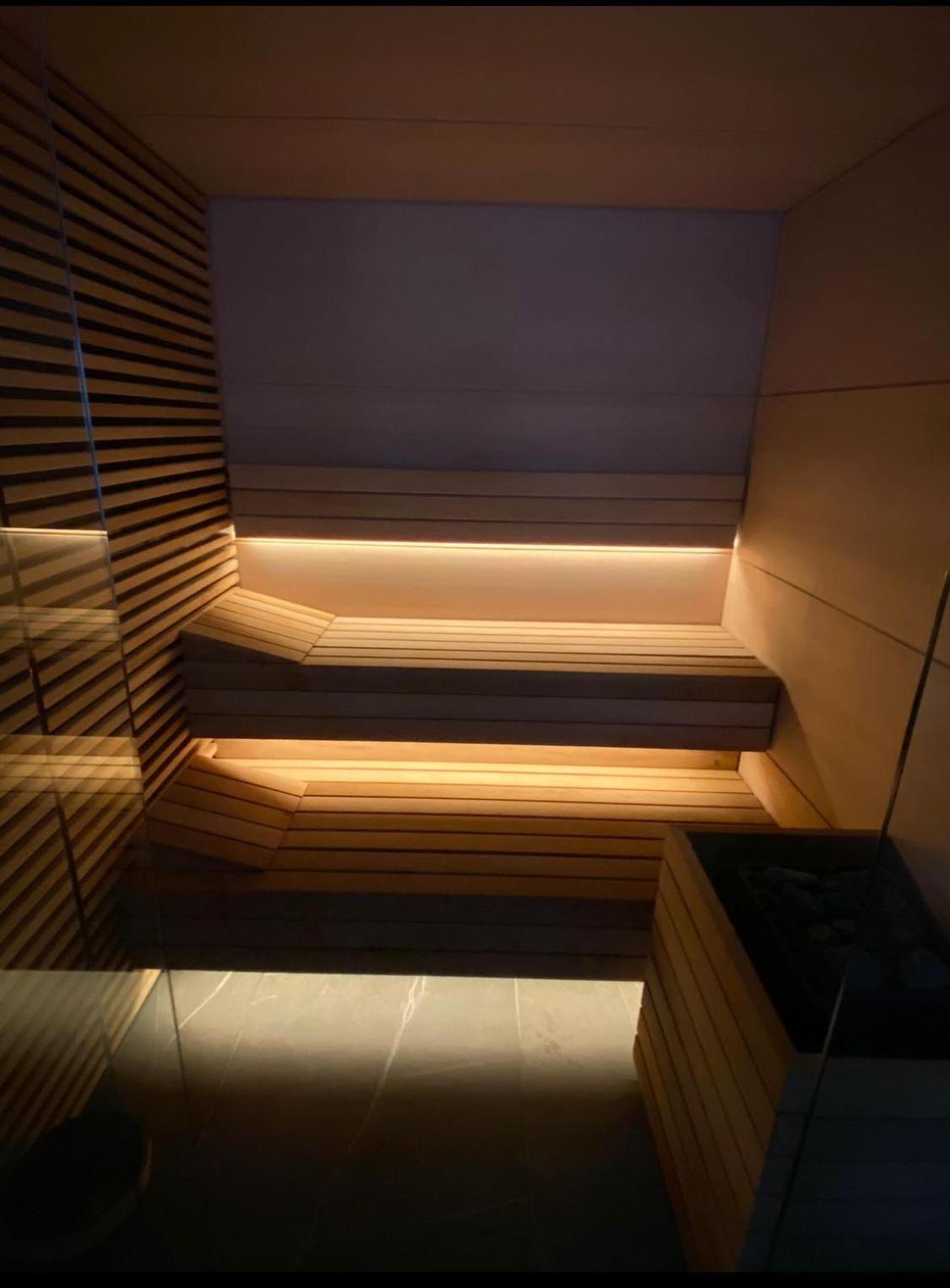 Lux Stays By Torres At K39 Krakow Exterior photo